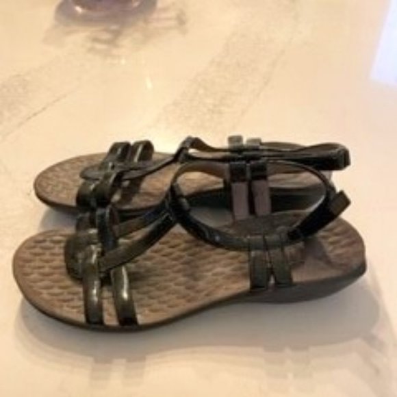 Privo by Clarks Black Size 8 Sandals - Picture 1 of 6